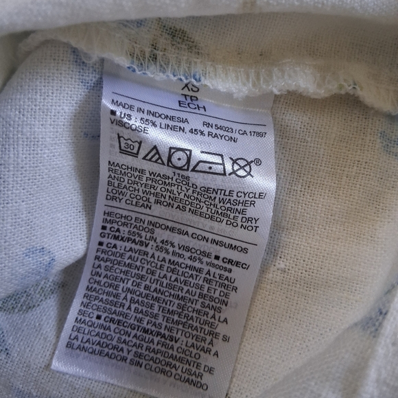 Old Navy White Floral Top Linen & Rayon Mix - Picture 5 of 5